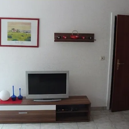 Haus Vier Jahreszeiten דירה *